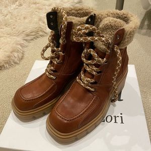 Gorgeous L’dia by Lori leather boots